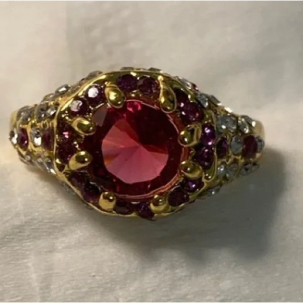 Ruby Colored Ring With Rhinestones - Gold Tone - image 4
